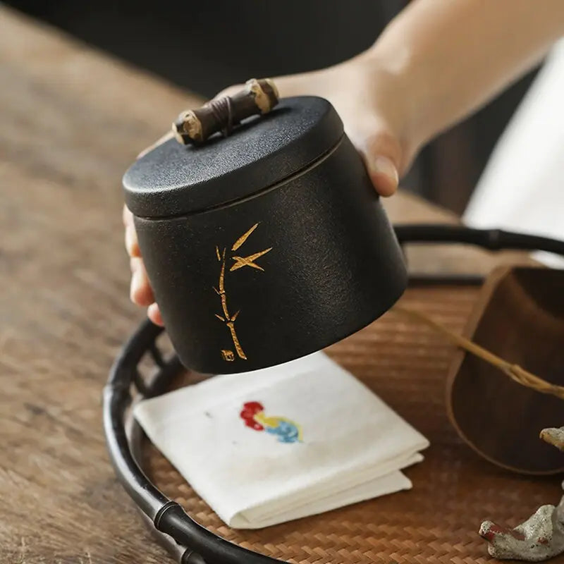 Boîte à thé Japonaise Noire en Céramique 270 ml – Collection Signature