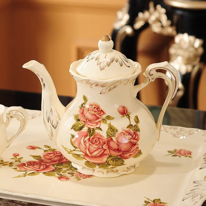 Service à thé Anglais Prestige en Porcelaine – Motifs Roses