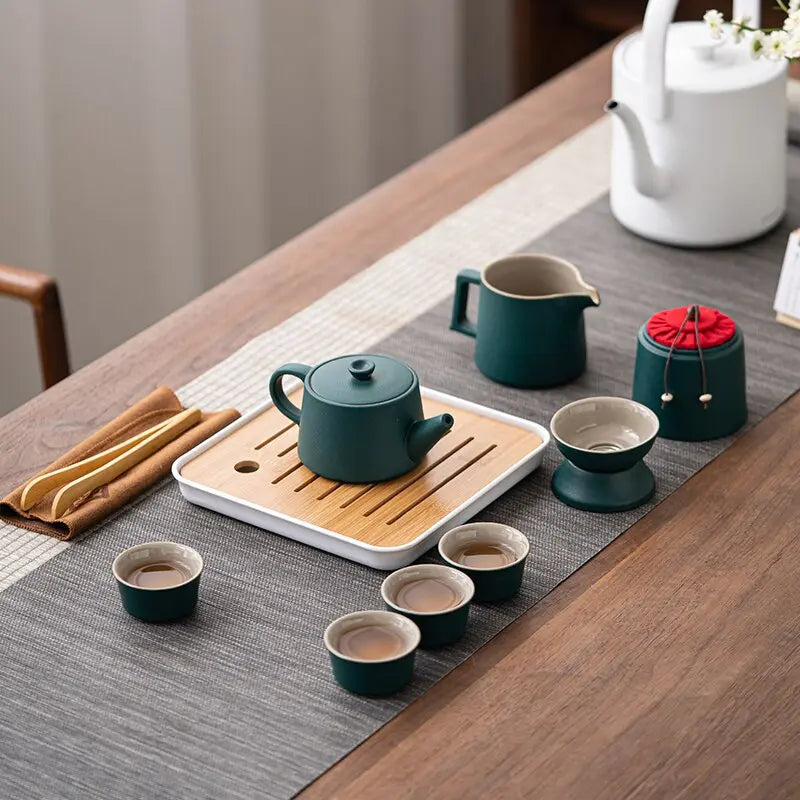 Voyage Zen: Service à Thé Japonais en Céramique