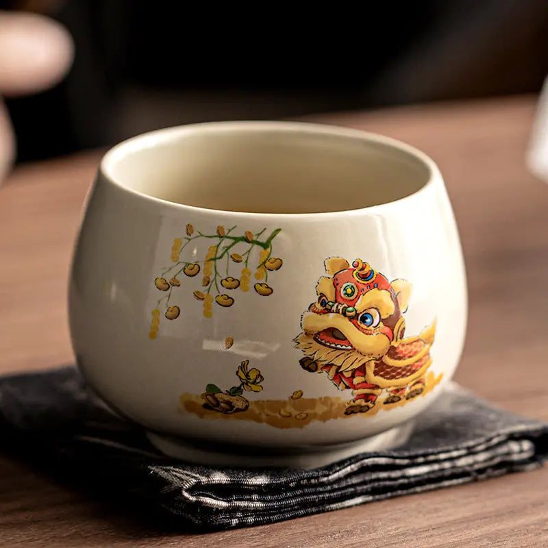 Tasse à thé en céramique « Lion Dansant » – 170 ml