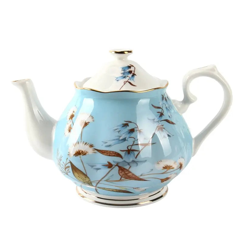 BritTea – Théière Anglaise en Porcelaine Bleue Claire 1L