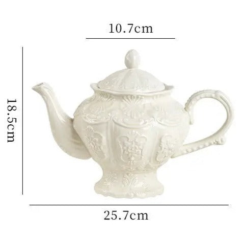 Théière Anglaise en Porcelaine Élégante 1L — Collection Prestige