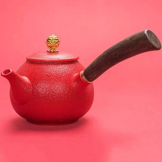 Théière Kyusu Rouge Chinoise en Céramique – Premium 240 ml