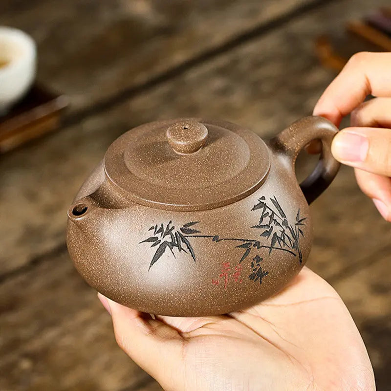 Théière Chinoise Yixing Marron – Motif Bambou en Argile, 230 ml – Édition Prestige