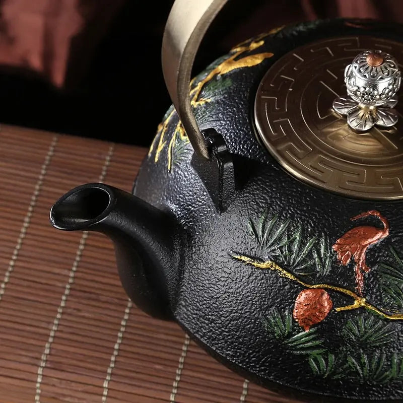 Pins Théière Japonaise en Fonte 1L