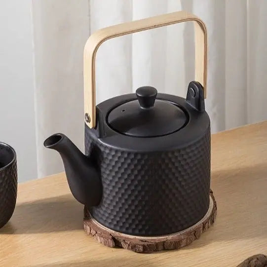 Théière Scandinave en Porcelaine Martelé 750ML - Édition Nordique