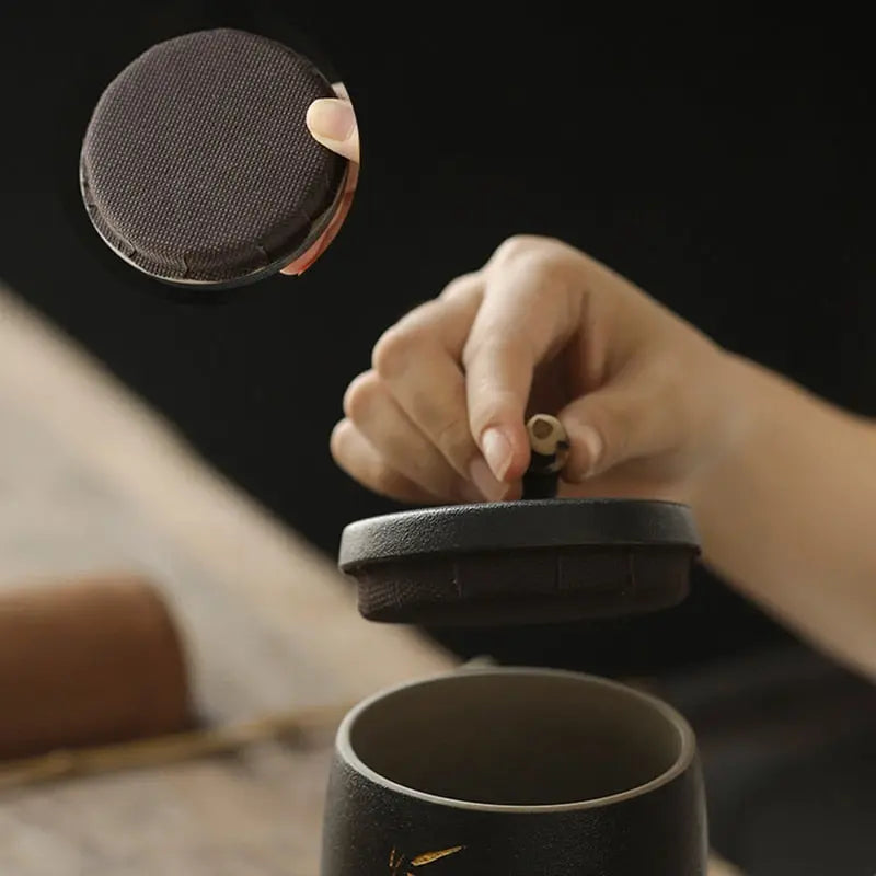 Boîte à thé Japonaise Noire en Céramique 270 ml – Collection Signature