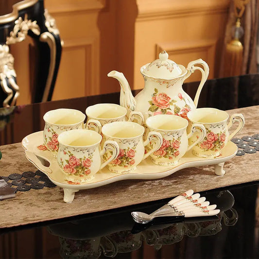 service-a-the-anglais-motifs-roses-en-porcelaine