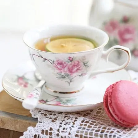Camélias – Service à thé Anglais en Porcelaine