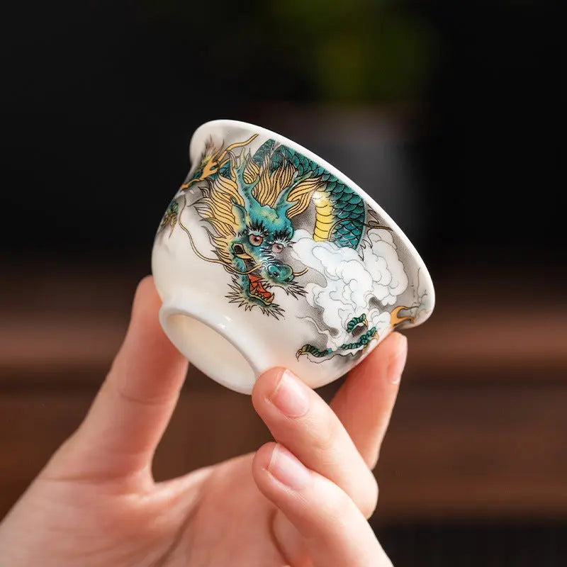 Tasse à Thé Dragon en Porcelaine Chinoise – 50 ml