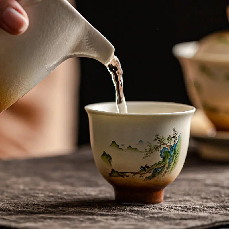 Tasse à thé en céramique – Paysage peint, 50 ml – Signature
