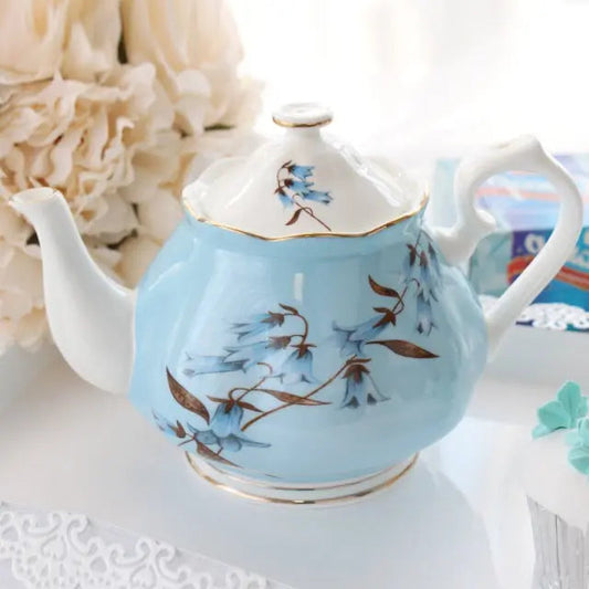 theiere-anglaise-bleu-clair-en-porcelaine-1l