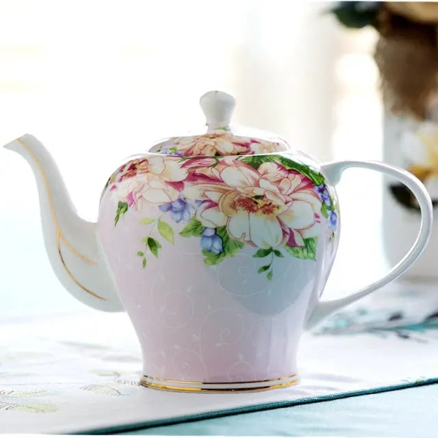 theiere-anglaise-originale-rose-en-porcelaine-1-4l