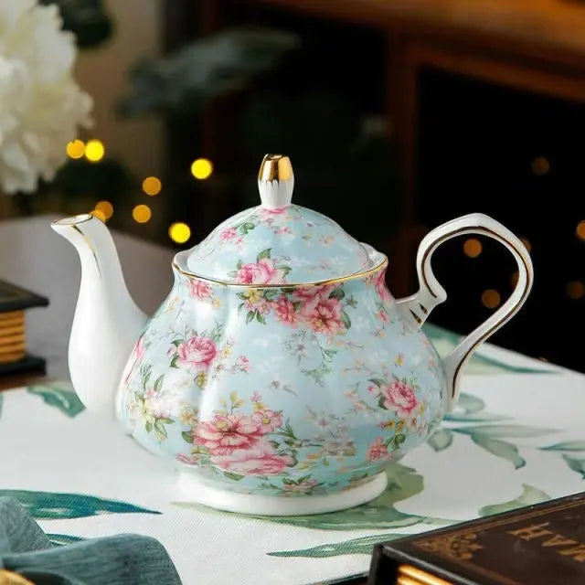 theiere-anglaise-en-porcelaine-8