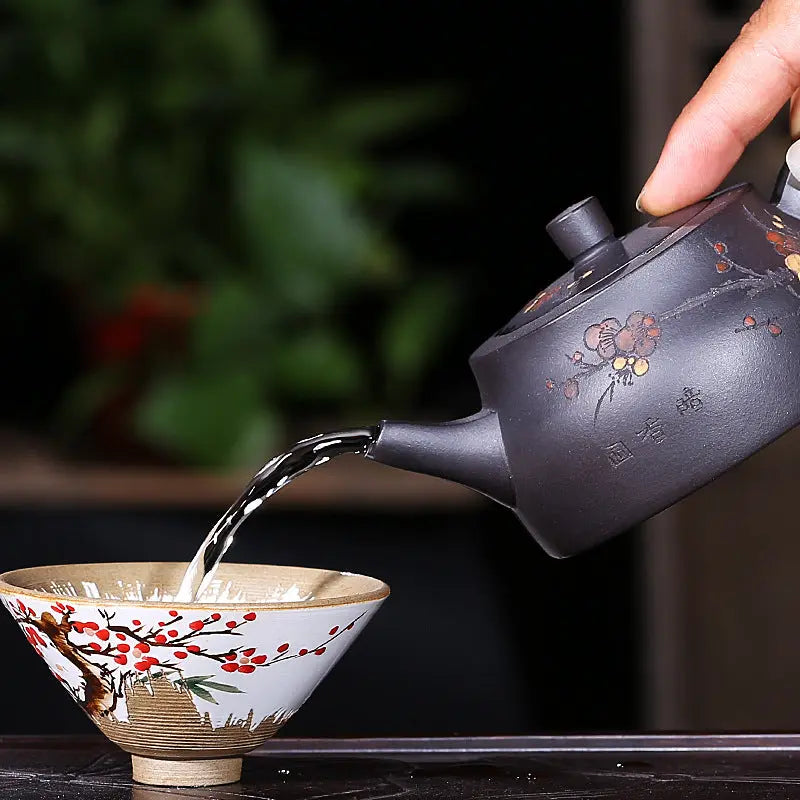 Théière Chinoise Yixing Noire à Fleurs en Argile 200ML Premium