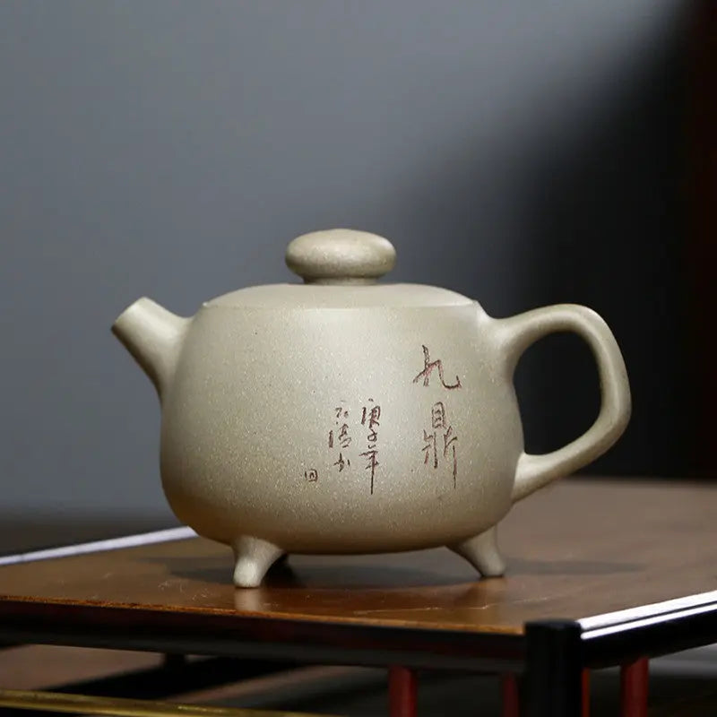 theiere-chinoise-yixing-verte-claire-en-argile-200ml