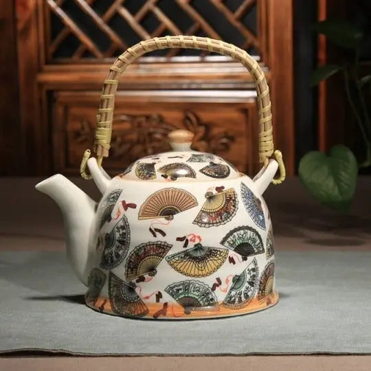 theiere-chinoise-en-porcelaine-eventails-900ml