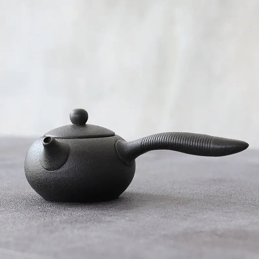 theiere-chinoise-kyusu-en-ceramique-noire-150ml
