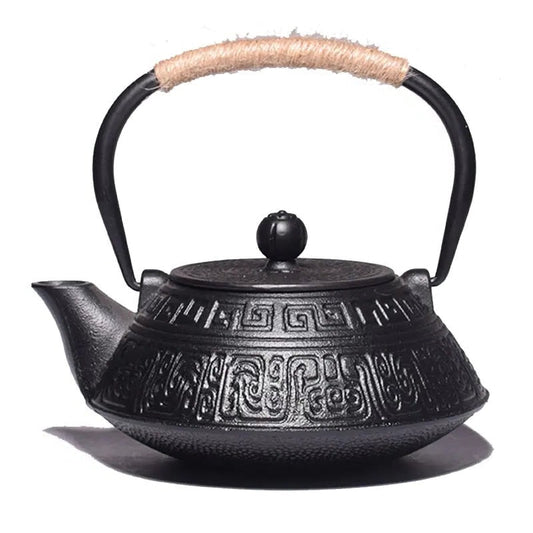 theiere-japonaise-noire-plate-en-fonte-900ml