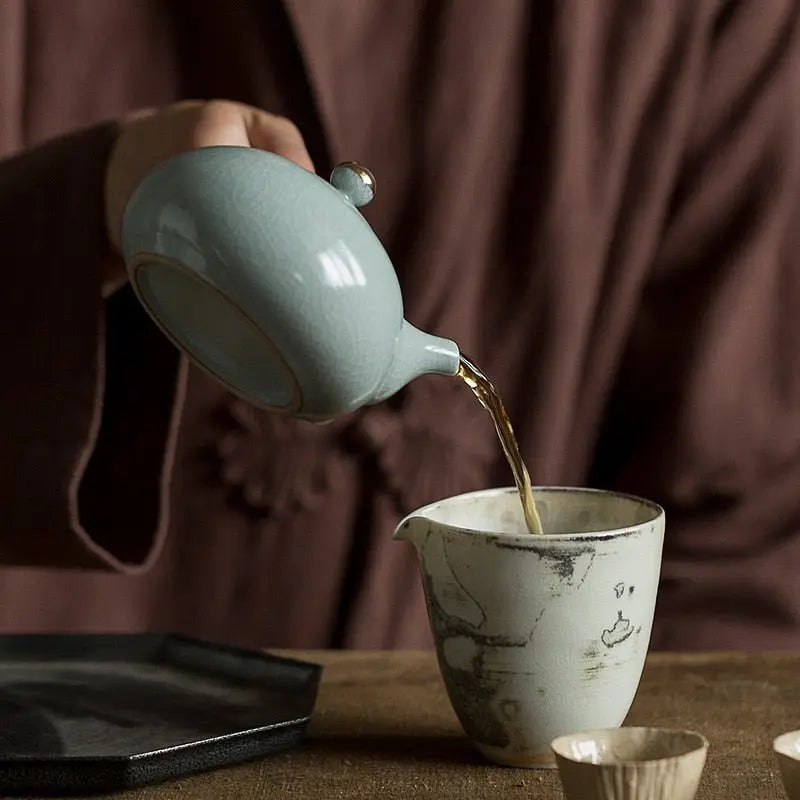 Théière Japonaise en Céramique 220 ml – Édition Signature