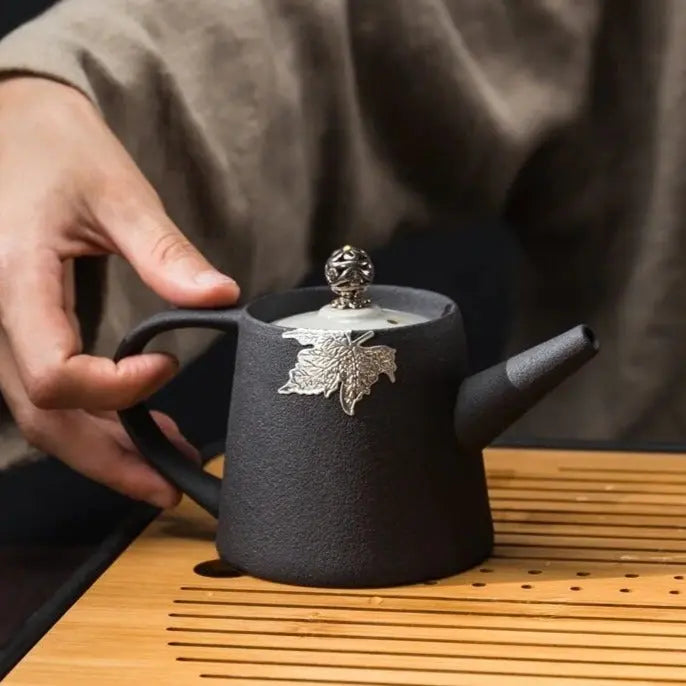 Théière Japonaise en Céramique — Design Signature 200 ml