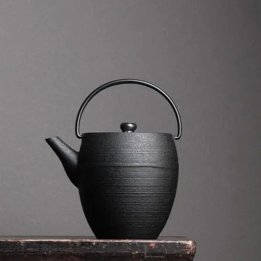 theiere-japonaise-en-fonte-noire-1-1l