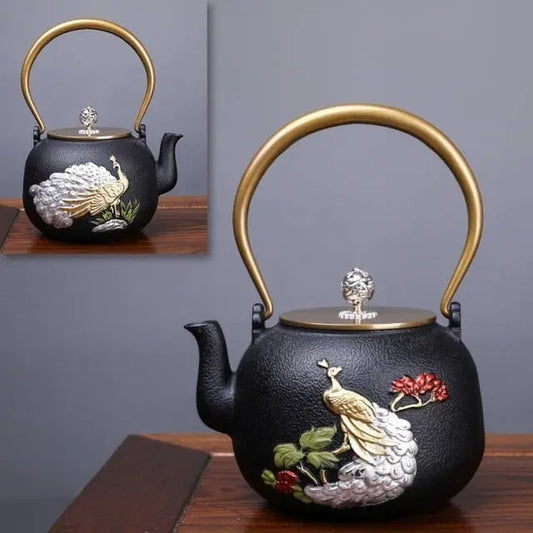 theiere-japonaise-en-fonte-paon-1-2l