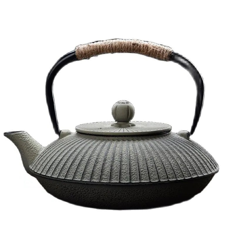 Théière Japonaise en Fonte Plate 800ml – Édition Prestige