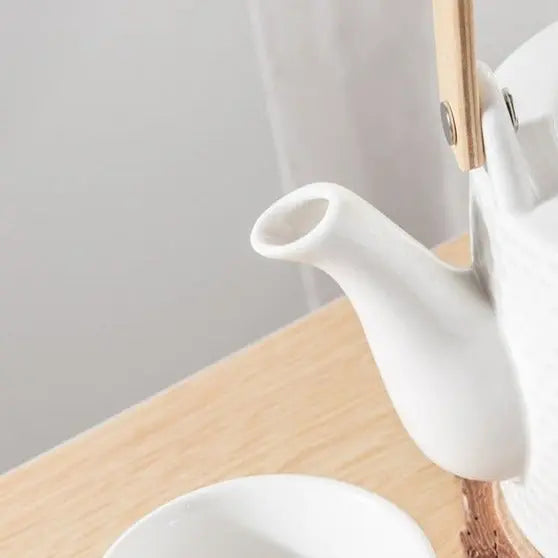 Théière Scandinave en Porcelaine Martelé 750ML - Édition Nordique